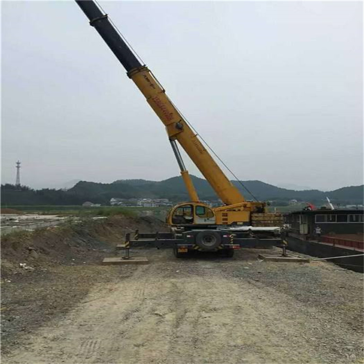 台儿庄重型吊车租赁费用